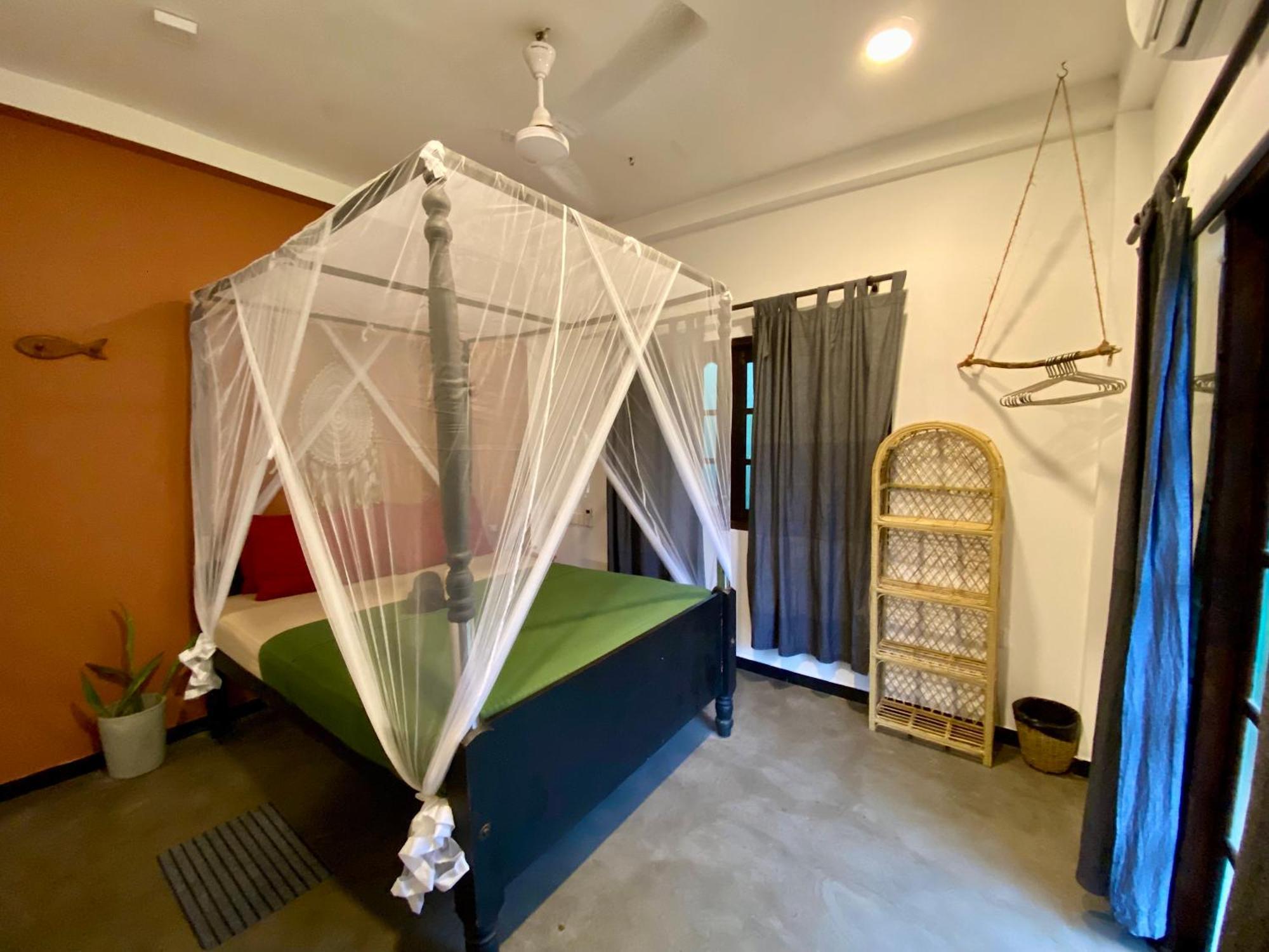 Babylon Mirissa Hostel Екстериор снимка