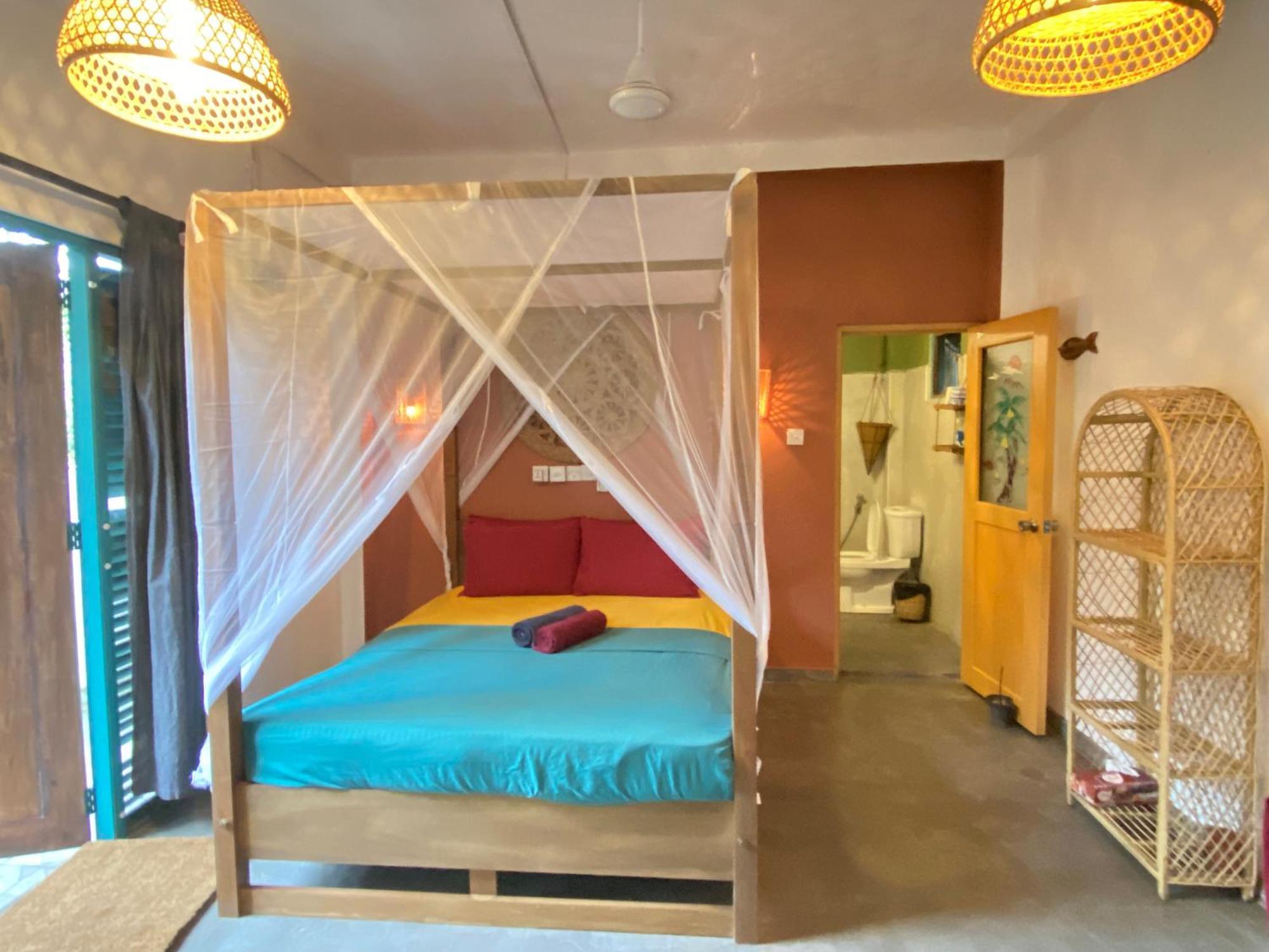 Babylon Mirissa Hostel Екстериор снимка